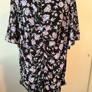 Floral top Sz 26-28 Lane Bryant